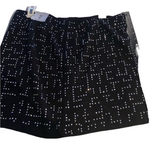 GAP size 10 black studded skirt above the knee with silver studs skirt NWT - Picture 2 of 10